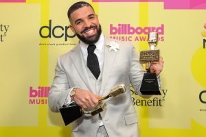 2021 Amerikan Müzik Ödülleri Sahiplerini Buldu! 22