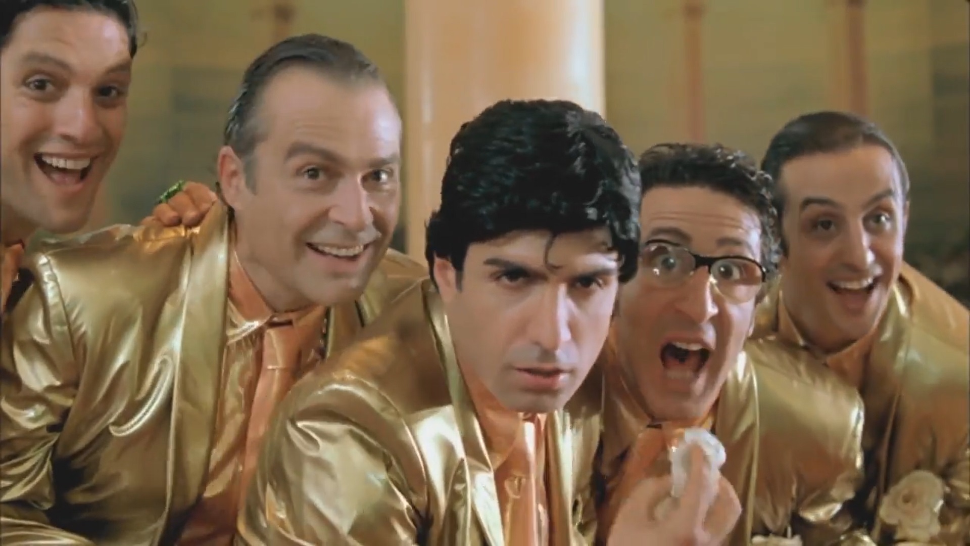 Neredesin Firuze: Ya Evde Yoksan 11