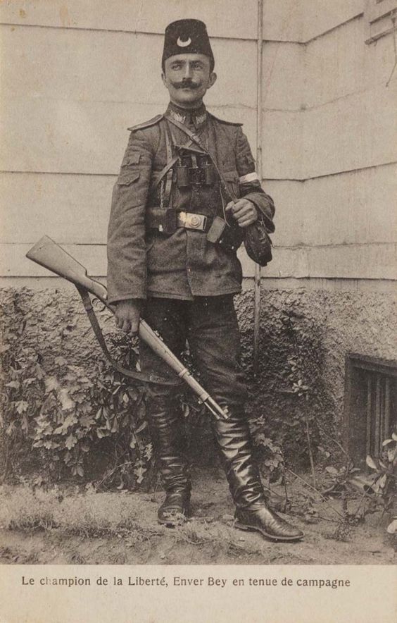 Osmanlı'nın Demokrasi ile İmtihanı: Yeni Osmanlılar ve Jön Türkler 10