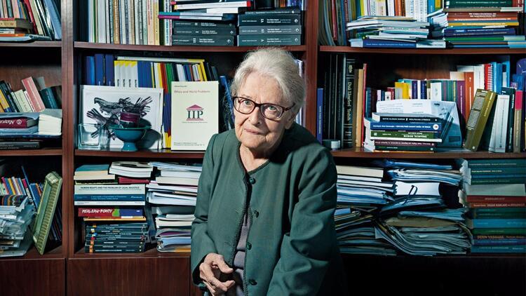 Adını Tarihe Altın Harflerle Yazdıran Başarılı Kadınlar 19