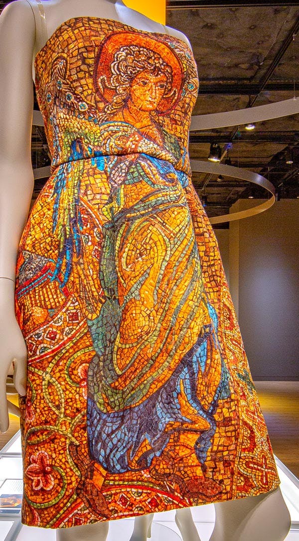 Bizans'ın Modayla Buluşması: Geçmişin İzleriyle Modern Moda Koleksiyonları 27