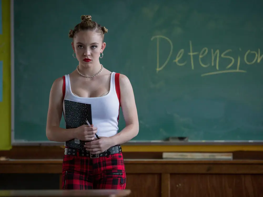 Sydney Sweeney: Dizi Dünyasının Genç Yeteneği 9