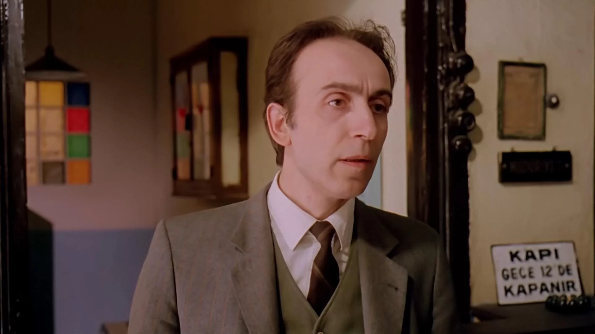 Mekânda Bir Karakter: Taşrada Bir Otelde Zebercet 10