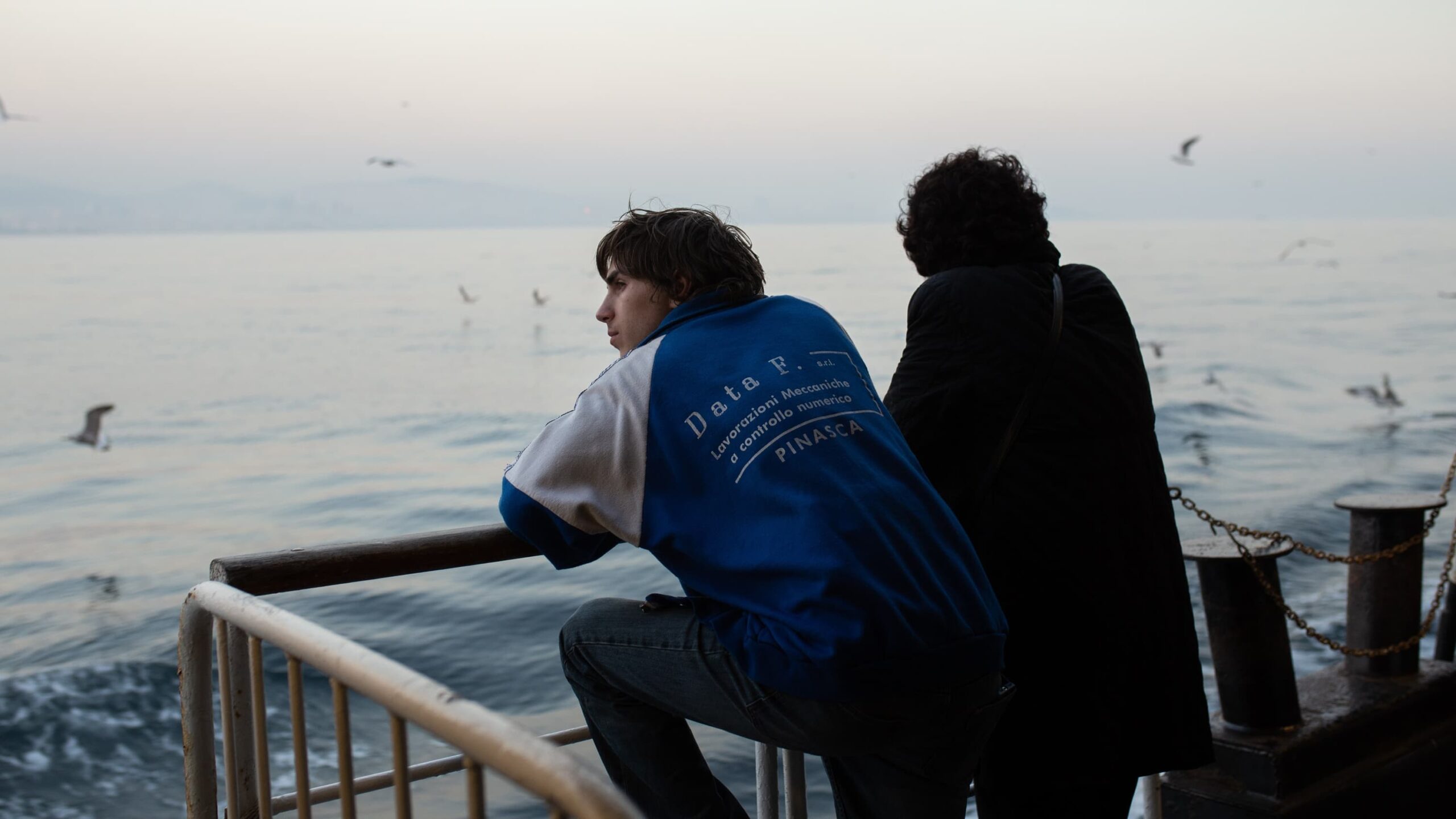 Crossing Film İncelemesi: Arayışın Ötesindeki Bir Geçiş Yolculuğu 7
