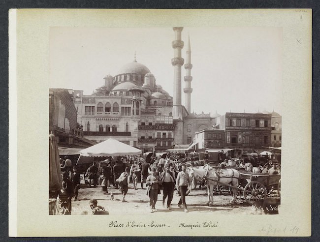 Üç Kuşağın İzleri: Kiralık Konak Aslında Ne Anlatıyor? 10