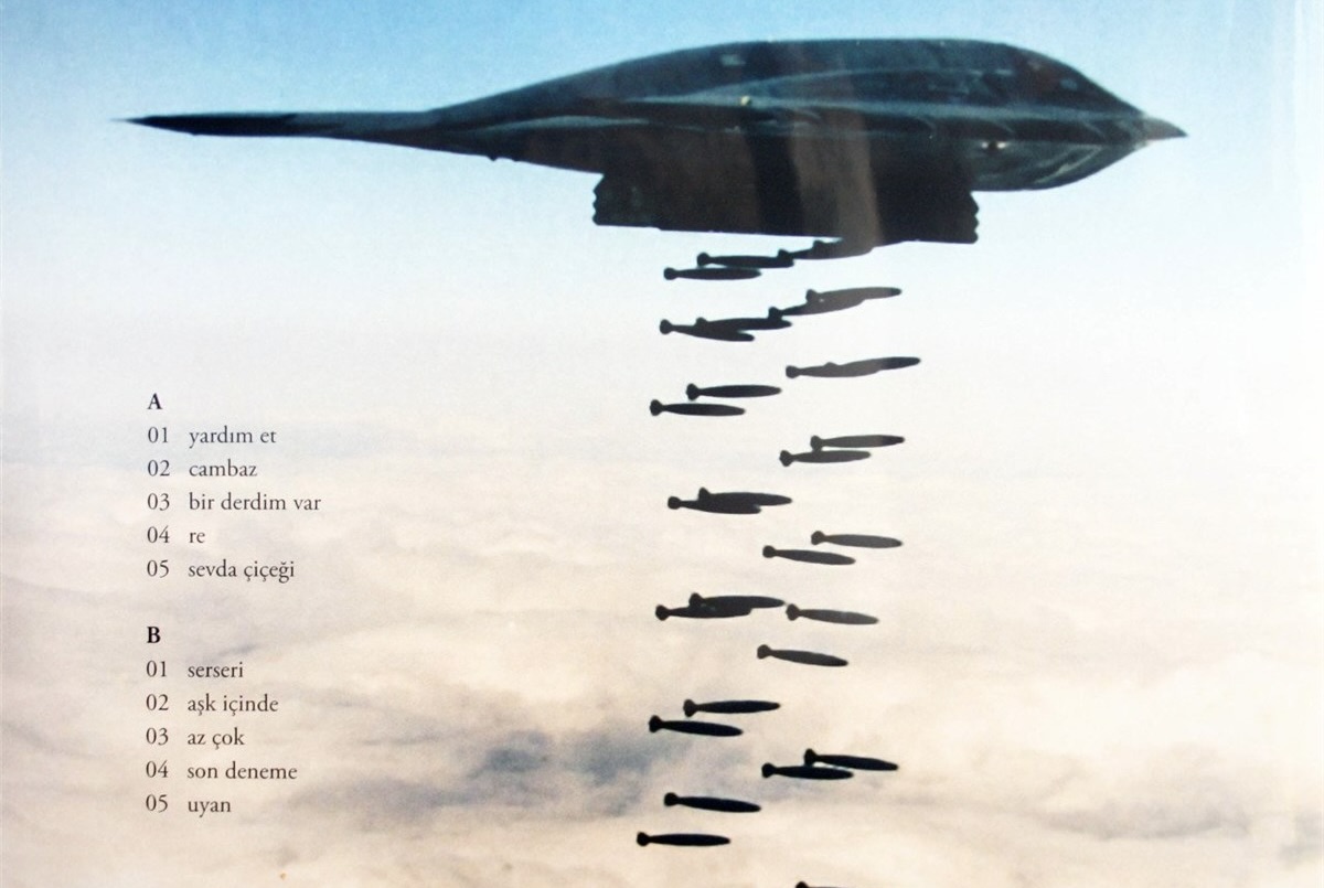 Mor ve Ötesi: Dünya Yalan Söylüyor