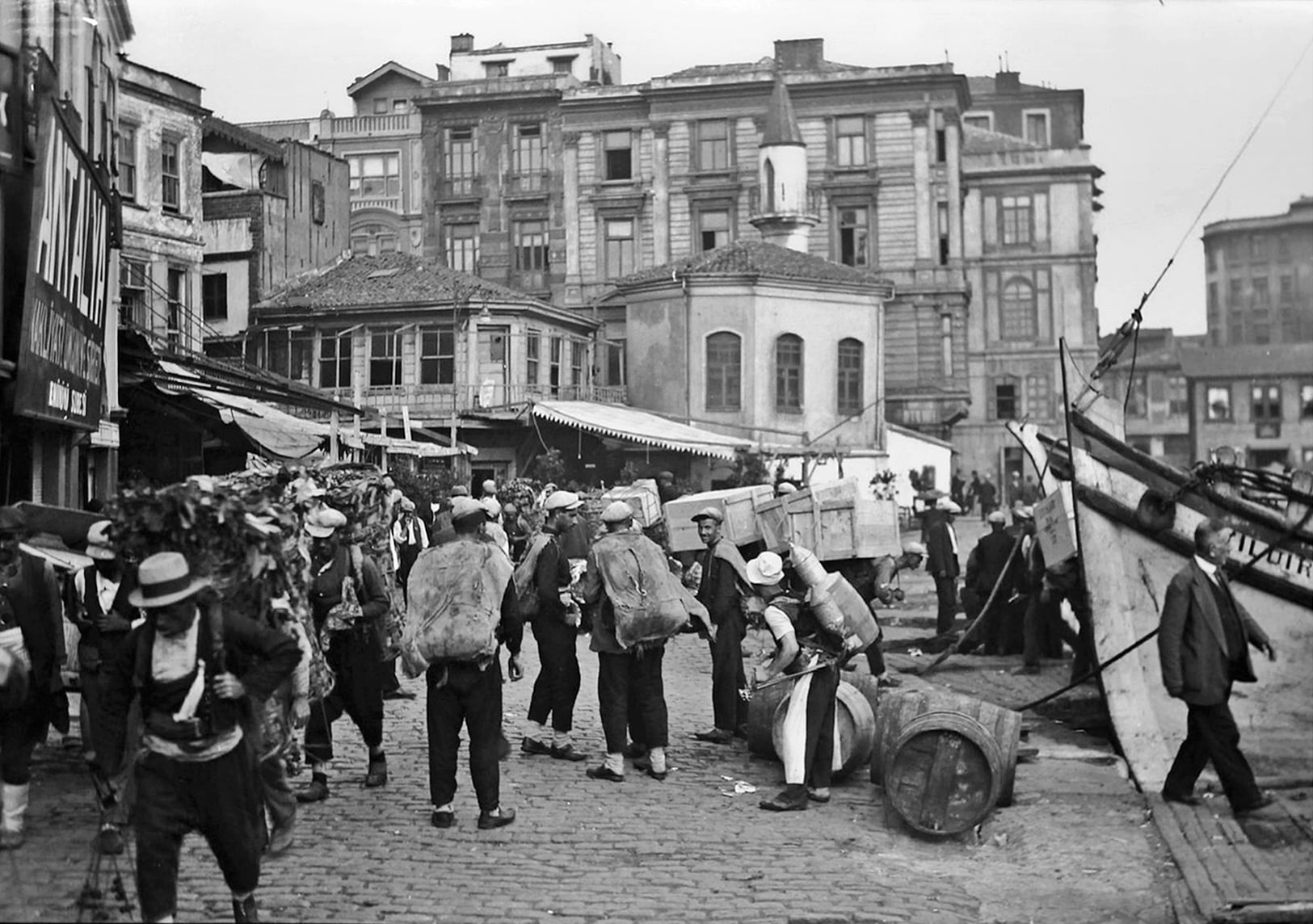balikpazari-iskelesi-eminonu-1940lar - Söylenti Dergi
