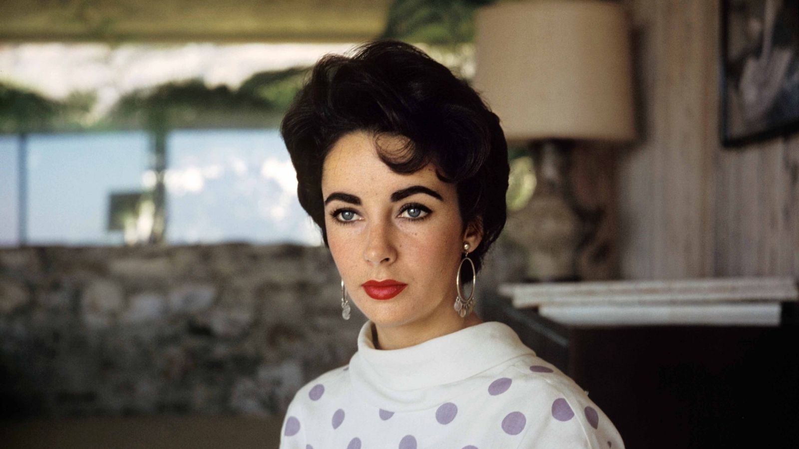 Elizabeth Taylor: Hollywood'un Menekşe Gözlü Oyuncusu 14
