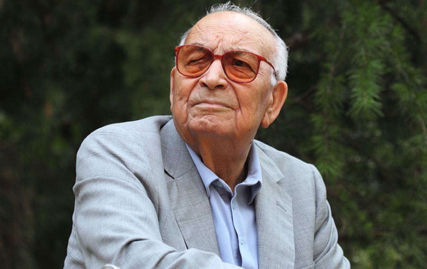 Yılanı Öldürseler Romanında Toplum Baskısı 8