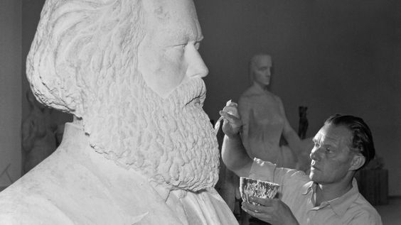 Karl Marx ve Sanat: Sanata Marksist Bakış 13