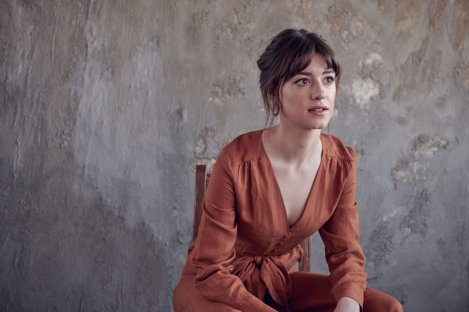 Daisy Edgar-Jones: Ekrandaki Duru Güzellik 11