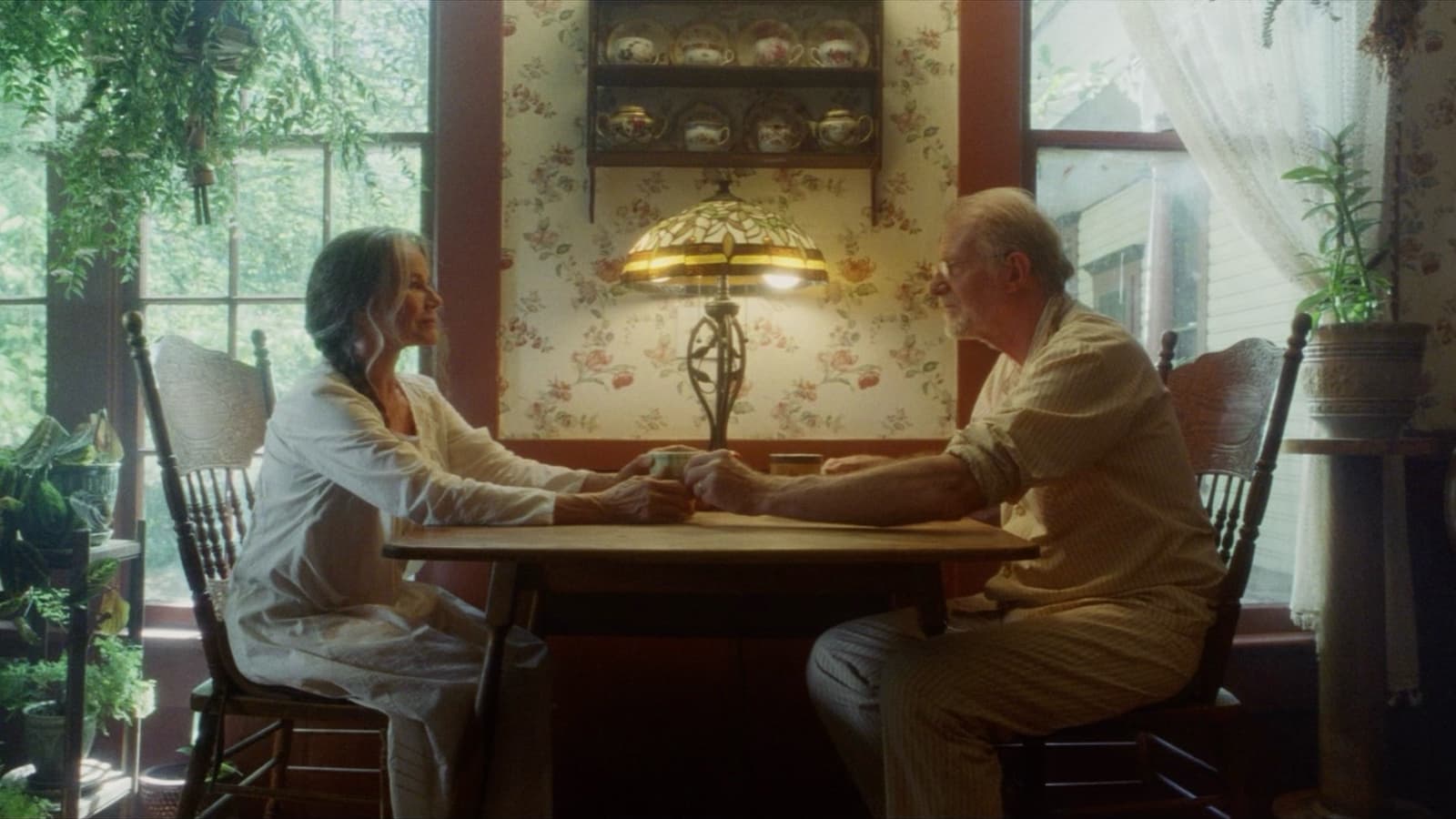 Strange Darling Film İncelemesi: Ters Köşelerle Dolu Sıra Dışı Bir Gerilim 10