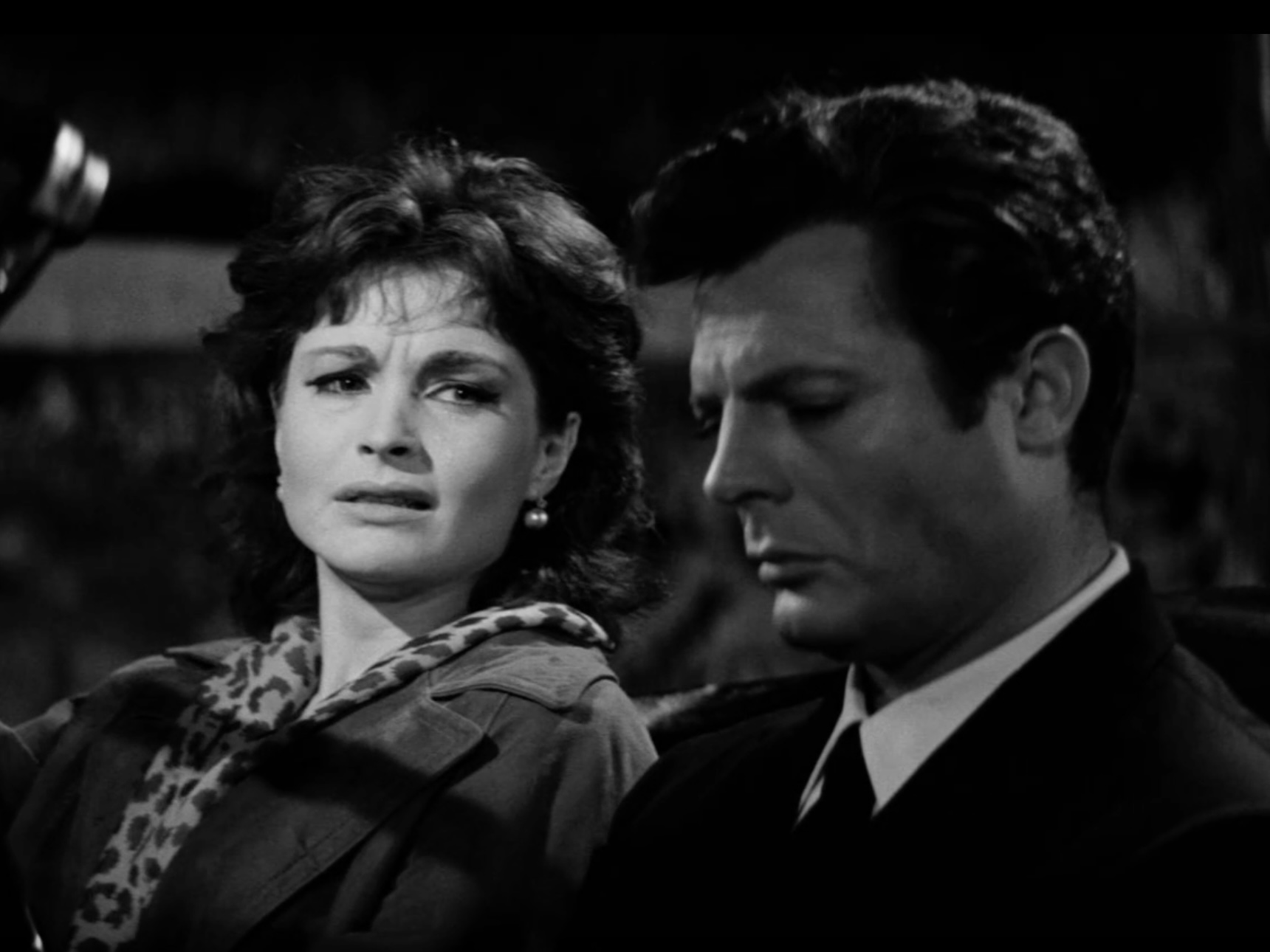 La Dolce Vita Film İncelemesi: Modern Yaşamla Parçalanmış Rüyalar 10
