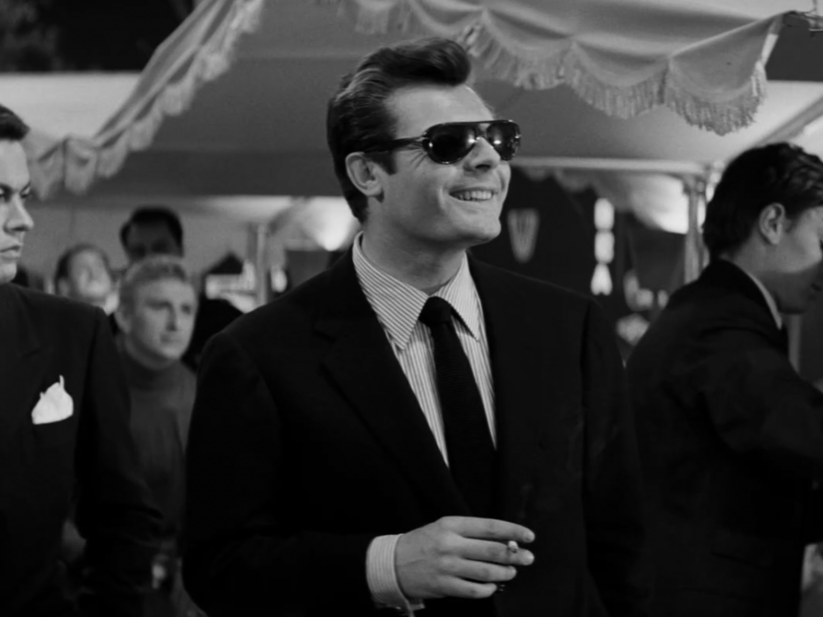 La Dolce Vita Film İncelemesi: Modern Yaşamla Parçalanmış Rüyalar 11