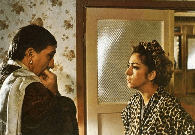 Asiye Nasıl Kurtulur? Film İncelemesi: 80'ler Sinemasında Kadın Temsili 5