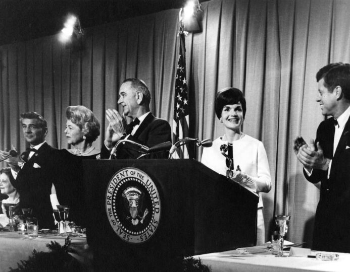 Bernstein ve Kennedy’nin Arkadaşlığı: Sanat ve Siyasetin Kesiştiği Nokta 8
