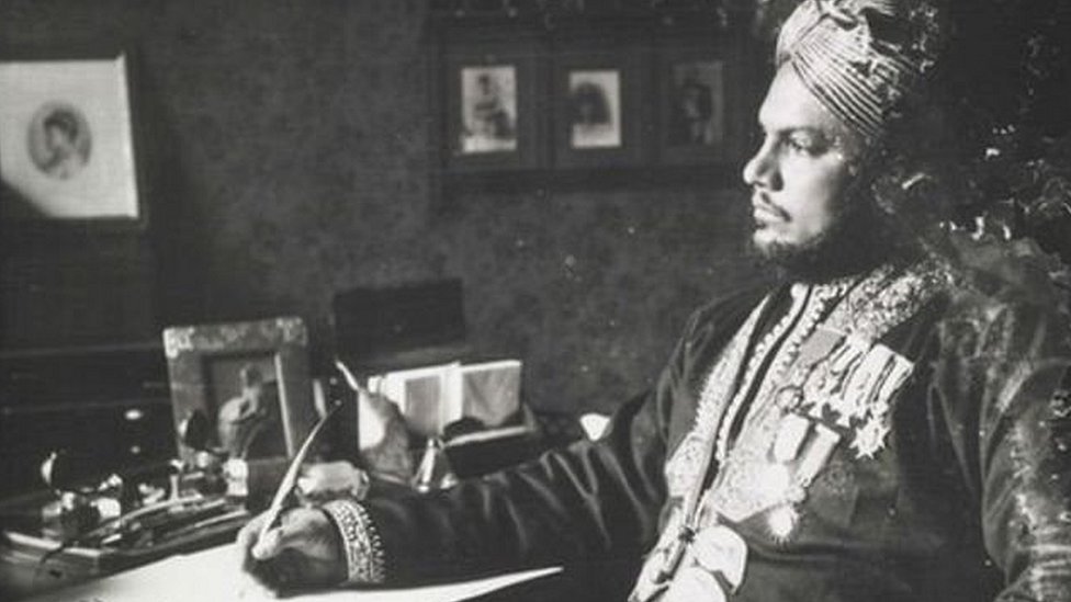 Tarihten Dedikodular: Kraliçe Victoria ve Hintli Aşkı 12