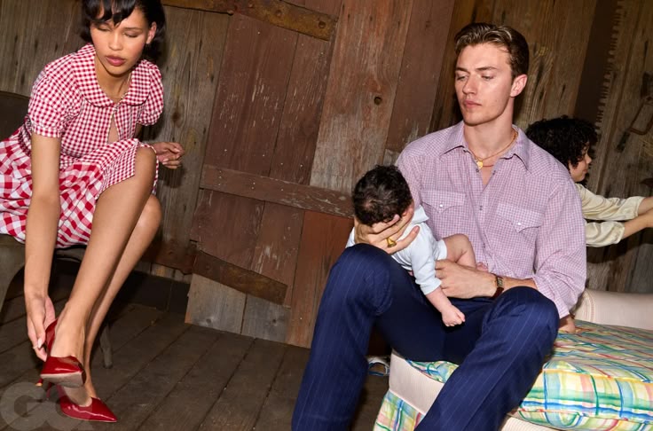 Feminist Teori Çerçevesinde Trad-Wife Akımı 14 Lucky Blue ve Nara Smith Kaynak: Pinterest