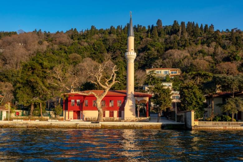 İstanbul'daki Tarihi Camiler: Şehri Keşfetmenin Manevi Yolu 17 Vaniköy Camii