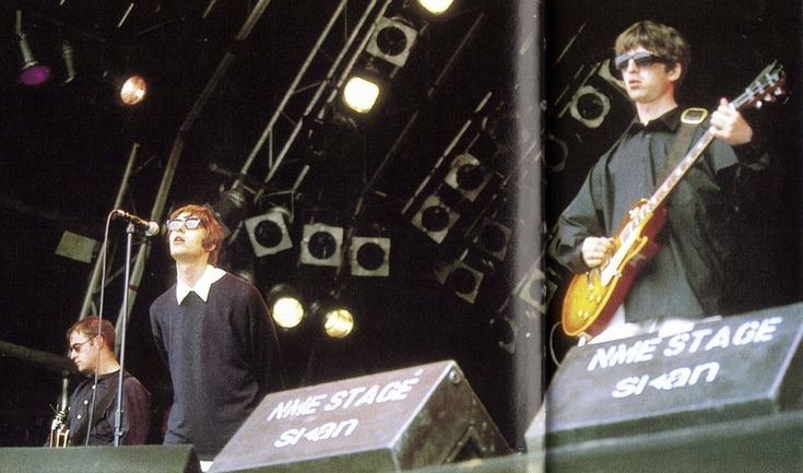 Glastonbury Çağdaş Performans Sanatları Festivali: 70'lerden Günümüze 14 Oasis NME Stage'de, 1994 Kaynak: Pinterest