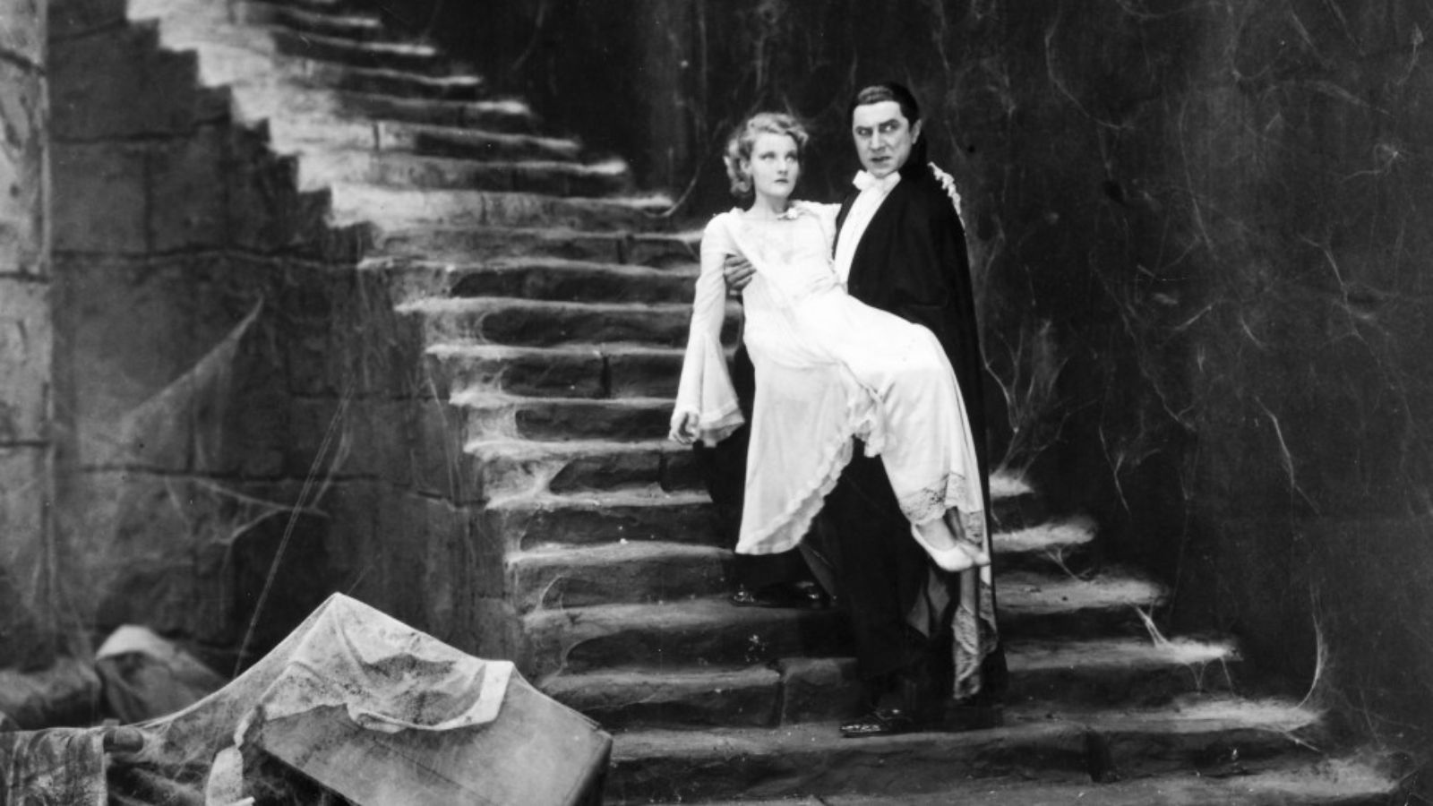 Dracula 1931 - Söylenti Dergi