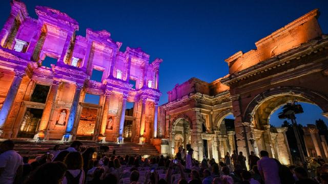 2025 Yazında Mutlaka Gidilmesi Gereken Opera, Bale ve Tiyatro Festivalleri 16
