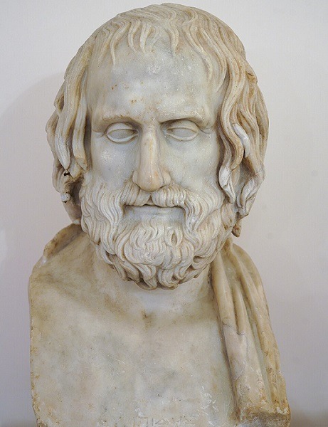Troyalı Kadınlar: Euripides’in Savaş ve Kadın Üzerine Tragedyası 8