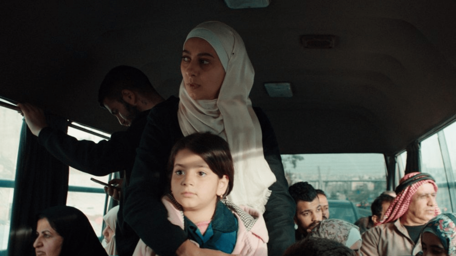 İnşallah Erkek Olur Film İncelemesi: Erkek Egemen Düzenin Gölgesinde Kadının Mücadelesi 11