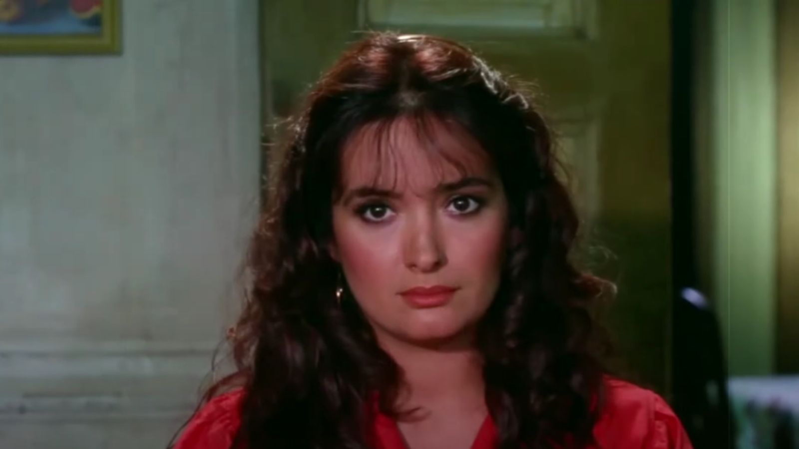 Fahriye Abla Film İncelemesi: Direnen Bir Ruhun Var Olma Mücadelesi 12 Fahriye Abla Filmi 1984 Yavuz Turgul