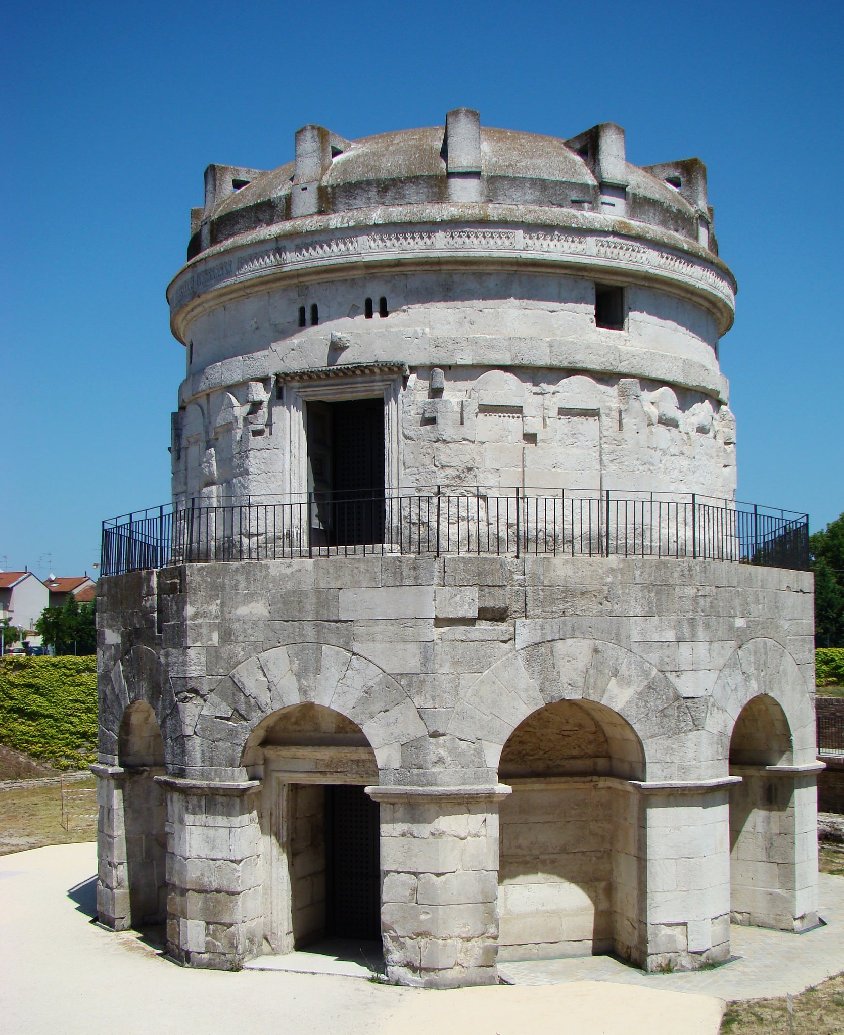 mausoleum-of-theodoric-ravenna-3091 - Söylenti Dergi