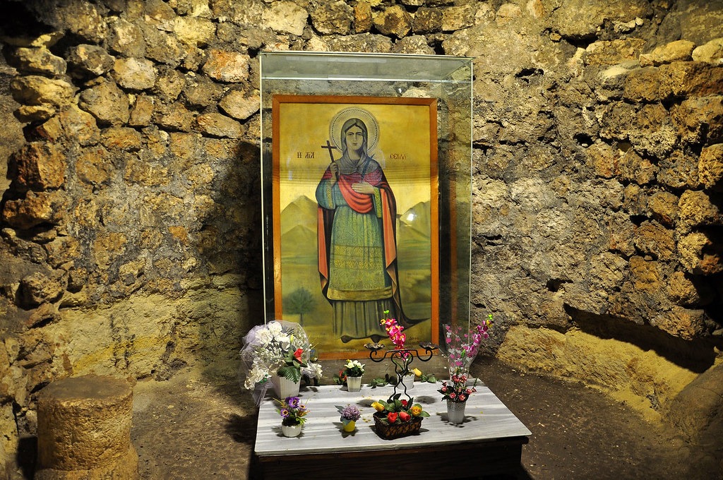 Azize Tekla: Birinci Yüzyıldan Gelen Bir Şifacı 10 Silifke'de bulunan Meryemlik Tekla Kilisesinin içinden fotoğraf