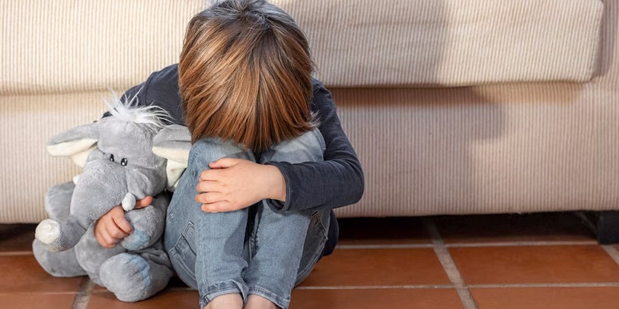 Anne-Baba Tutumları: Otoriter, Demokratik ve İlgisiz Ebeveynliğin Etkileri 18