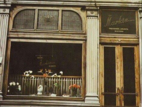 Beyoğlu: Markiz Pastanesi’nde Buluşan Kalemler ve Edebiyatçıların İzleri 23