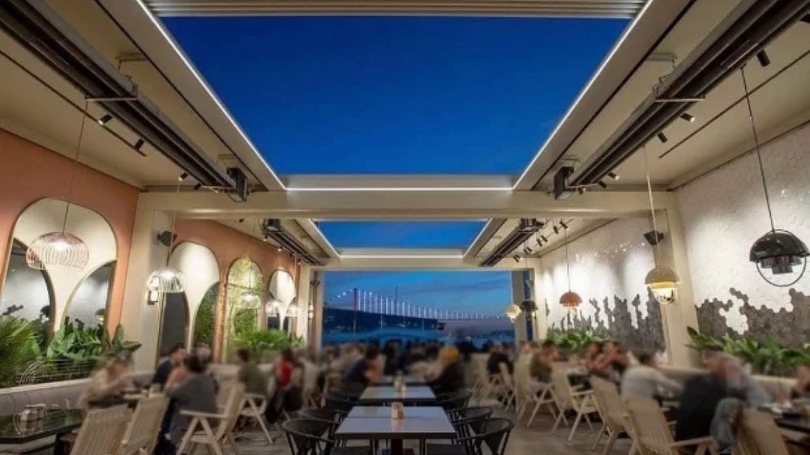 İstanbul'da Deniz Manzaralı En Güzel 10 Kafe 21
