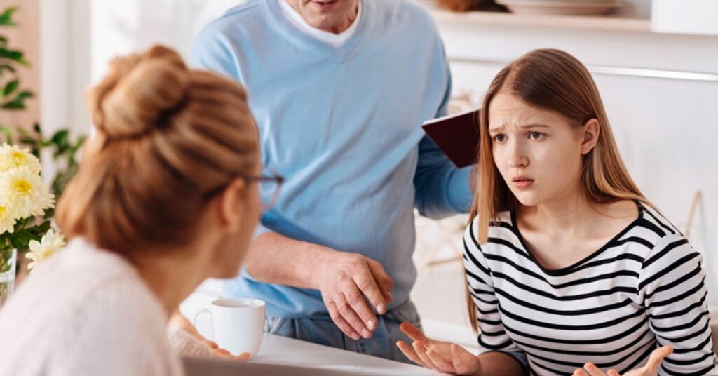 Anne-Baba Tutumları: Otoriter, Demokratik ve İlgisiz Ebeveynliğin Etkileri 19