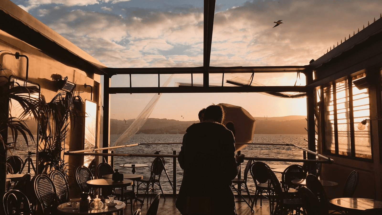 İstanbul'da Deniz Manzaralı En Güzel 10 Kafe 13