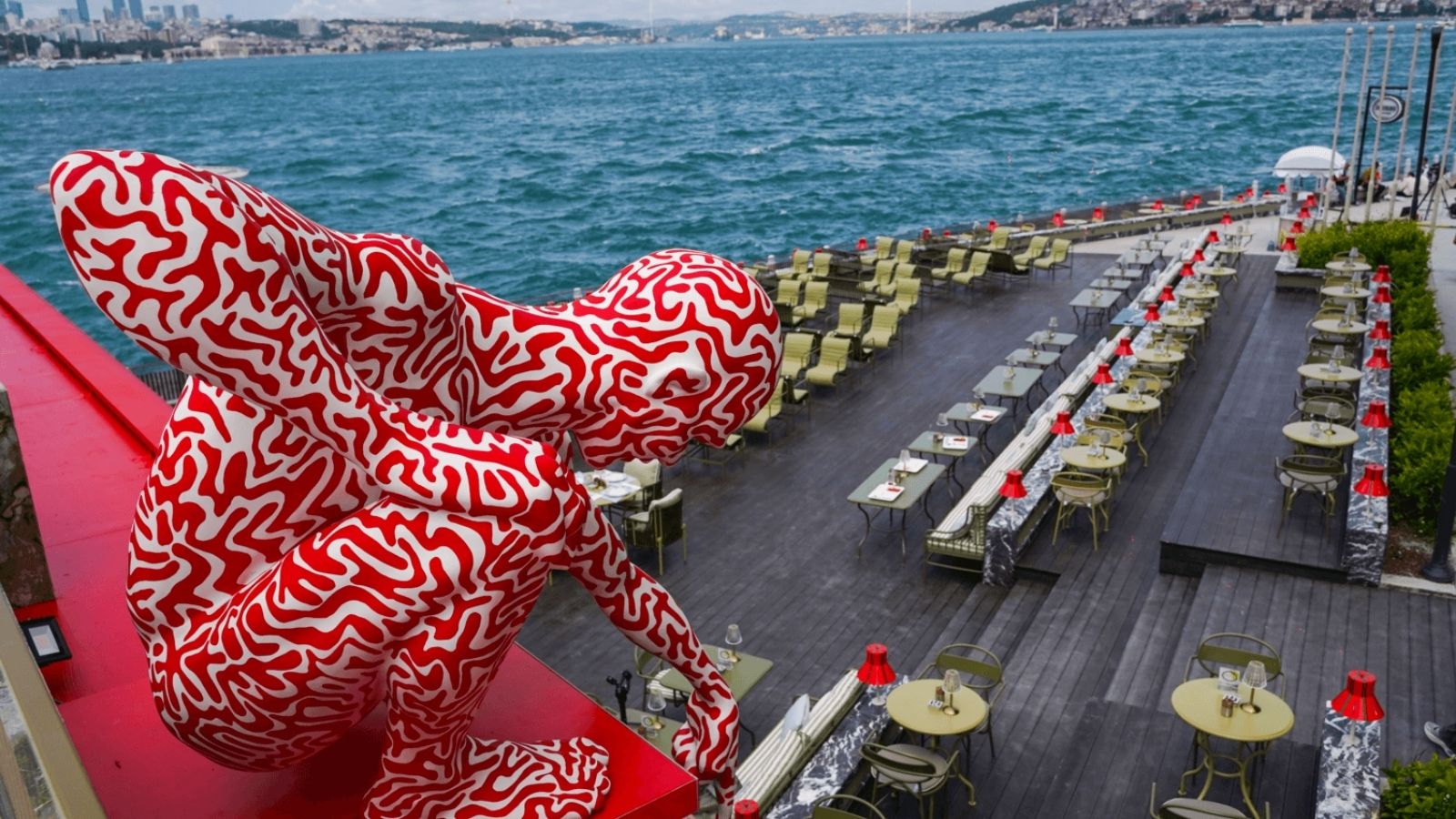 İstanbul'da Deniz Manzaralı En Güzel 10 Kafe 20