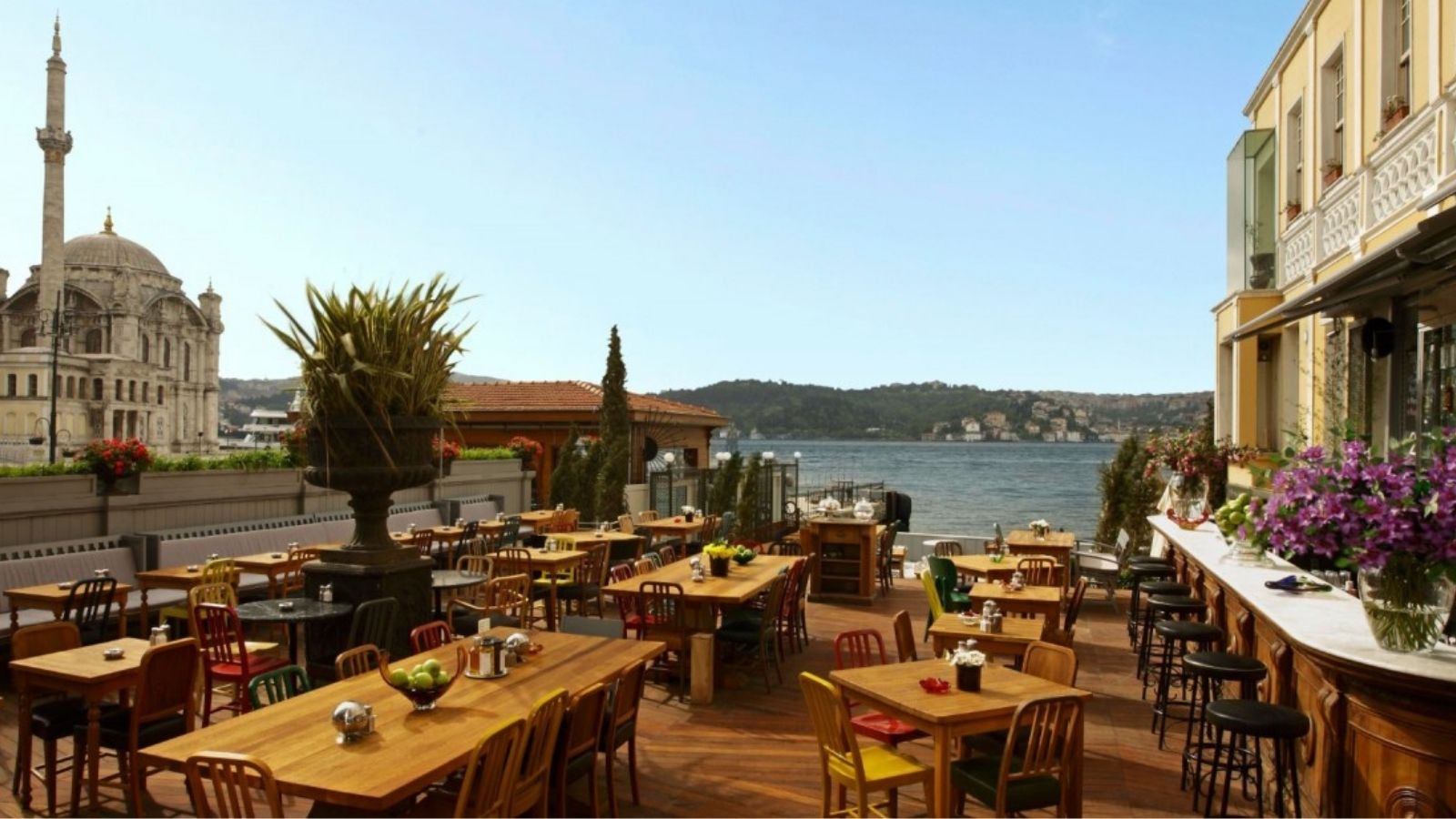 İstanbul'da Deniz Manzaralı En Güzel 10 Kafe 12