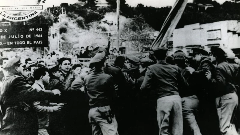 Üçüncü Sinema Hareketi: Devrimci Filmlerin Özellikleri 10 The Hour of The Furnaces (1968) Görsel: MUBI