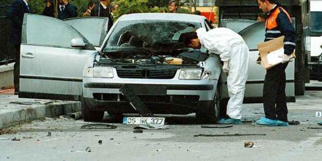 Cumhuriyet Aydınları: Ahmet Taner Kışlalı 12