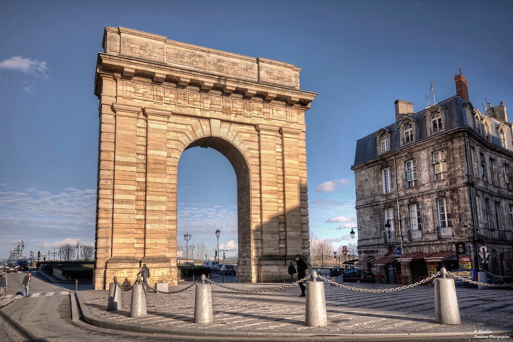 Bordeaux'nun Göz Alıcı Mimarisinin İzinde 10