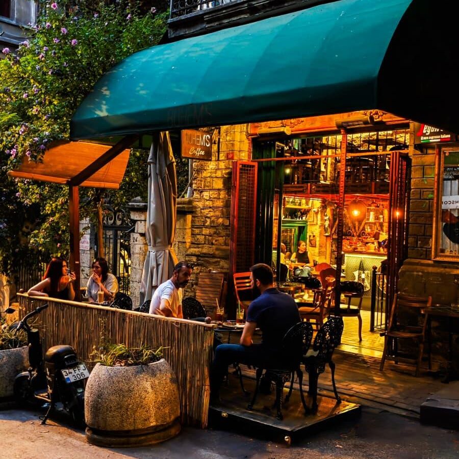 Bohem's Coffee | @bohemscoffee instagram.com