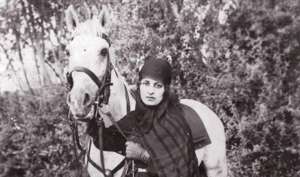 4 Farklı Sebeple Neden Halide Edip Adıvar Okumalıyız? 7