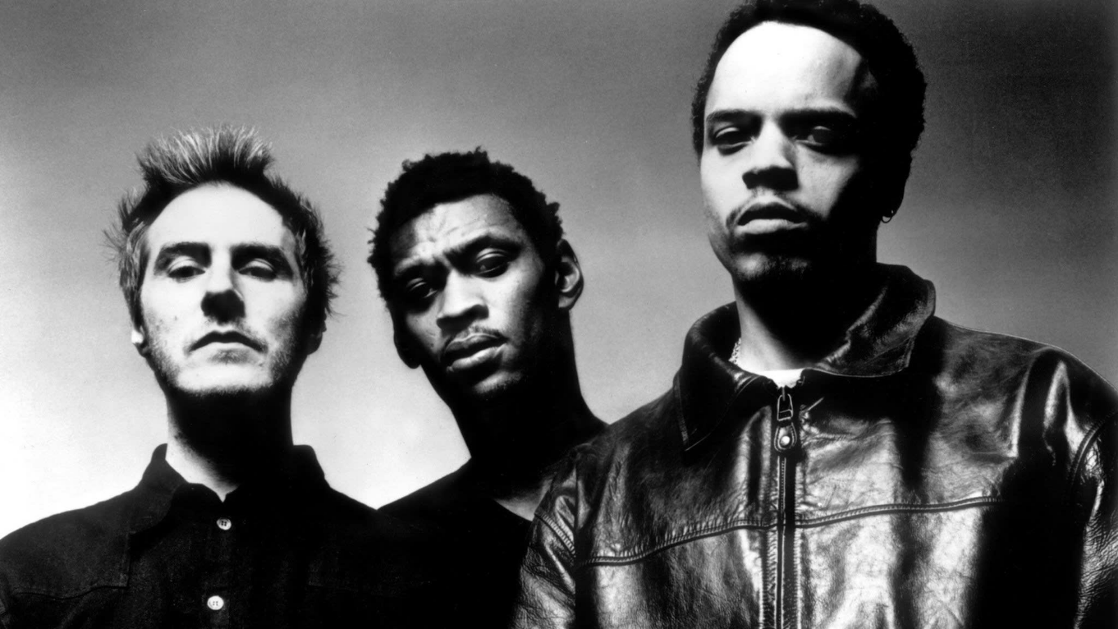 Massive Attack - Mezzanine Albüm İncelemesi: Trip-hop'un Zirvesi 3