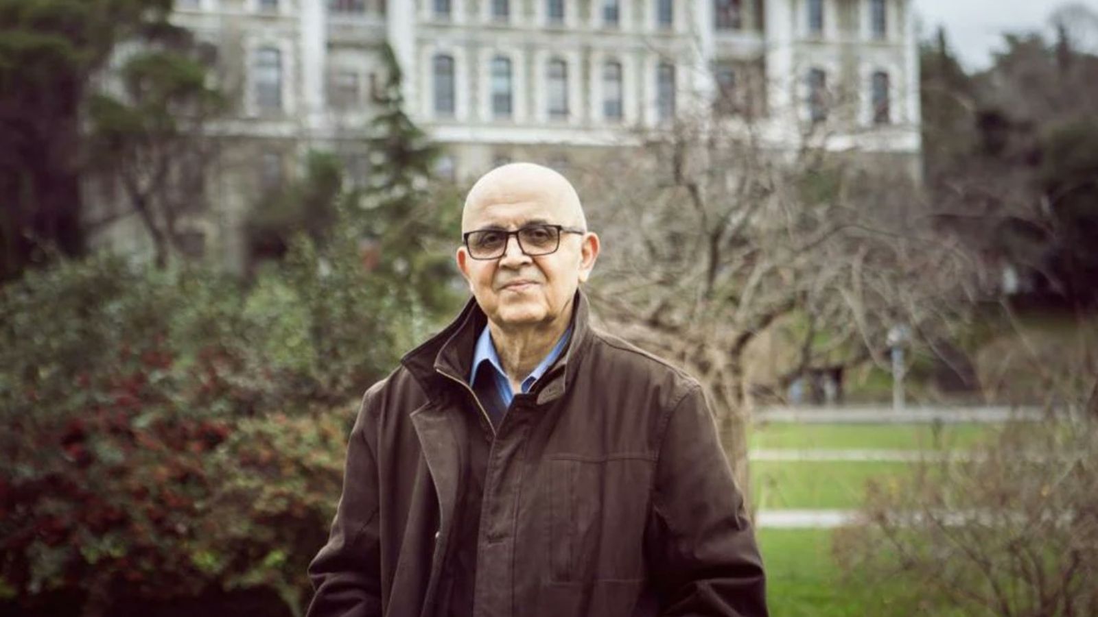 Cumhuriyet Aydınları: Zafer Toprak 13